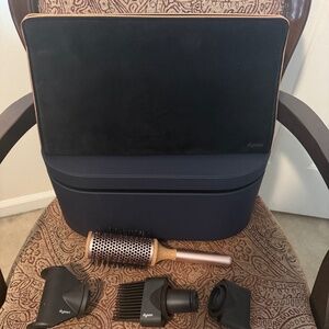 Dyson Supersonic Case/Velvet Travel Pouch w/Round Brush and Accessories - NIB